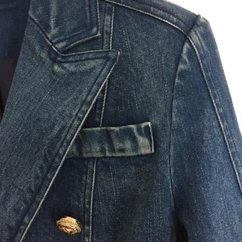 Traper jakna slim fit s dvostrukim kopčanjem, ovratnik od sakoua, dugi rukavi