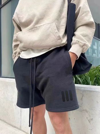 Muške ljetne šorceve – lagane, prozračne, slobodan kroj, mikroelastičnost, 95% poliester