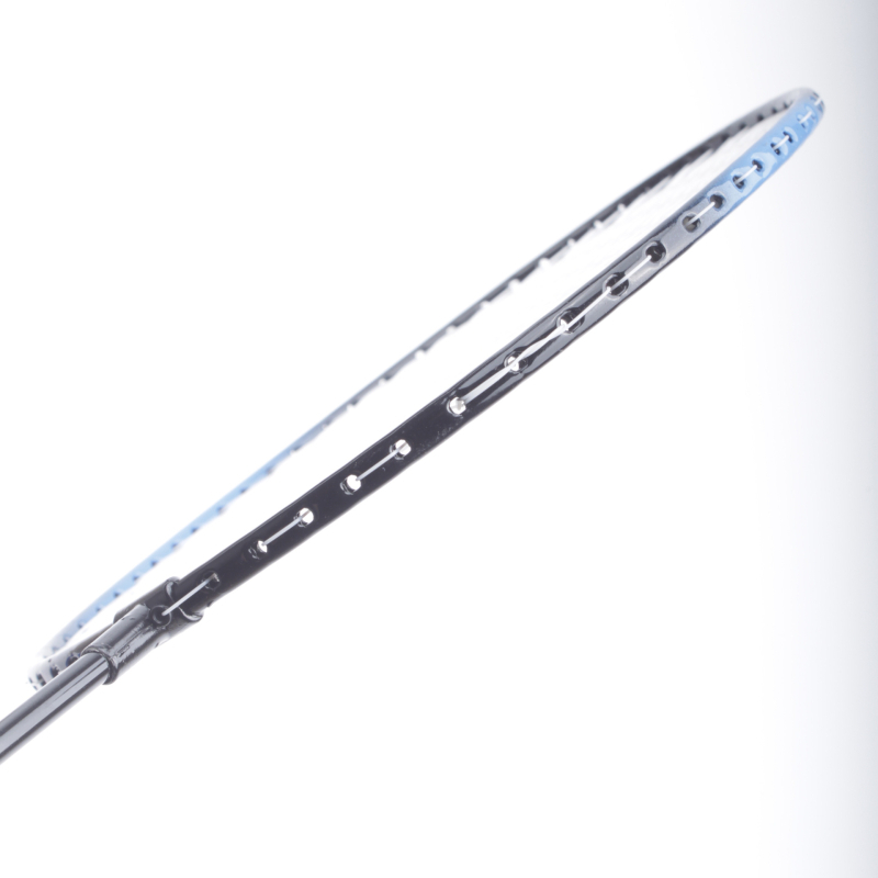 Saisilon badminton raketa — okvir od željeznog legura, najlon mrežni damil, težina 90–94 g, debljina drške G5, model TZP-02, pogodno za amatere mlađeg uzrasta