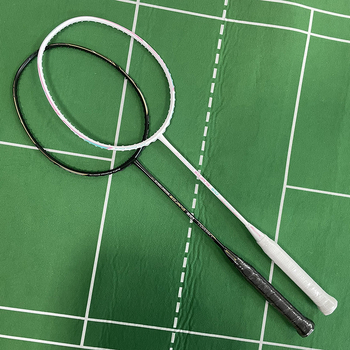 Raketa za badminton — ultra lagana 5U, cijeli karbonski okvir, za singlove, težina 75–79 g, tip brzine, aerodinamični okvir, jednostavno za rukovanje