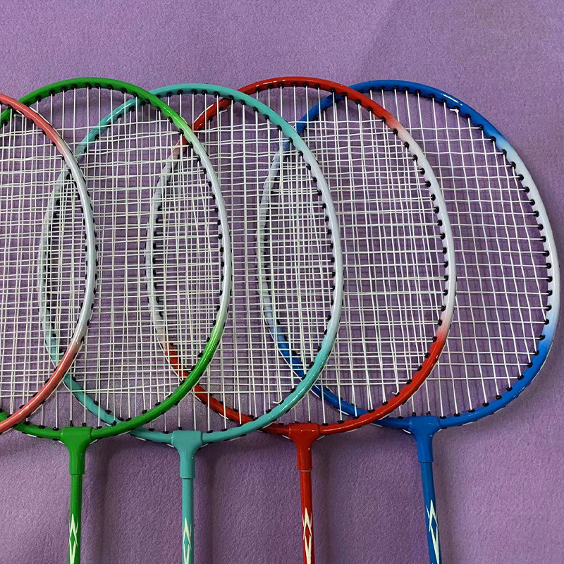 Hongzhan set dvije badminton reketa s okvirom od ferrolegure, vlaknaste žice, za juniore amatere