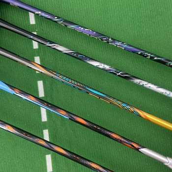 Raketa za badminton Stpsen/St. Posen, karbonsko vlakno okvir, težina 80–84 g, držak G5, direktan udarac