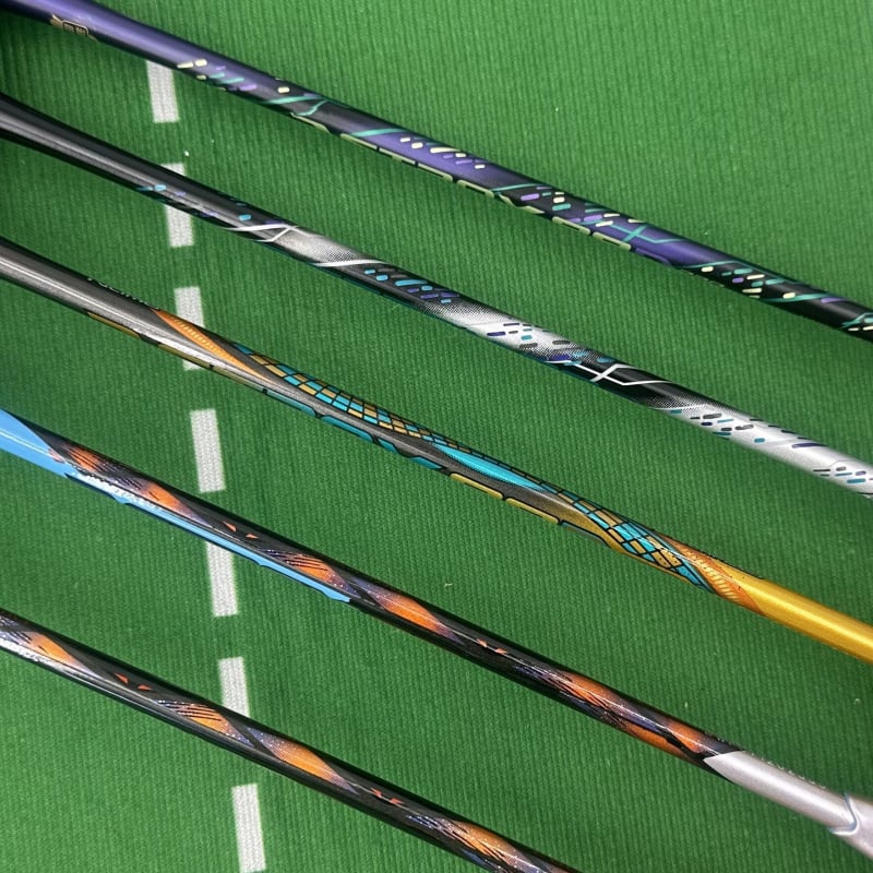 Raketa za badminton Stpsen/St. Posen, karbonsko vlakno okvir, težina 80–84 g, držak G5, direktan udarac