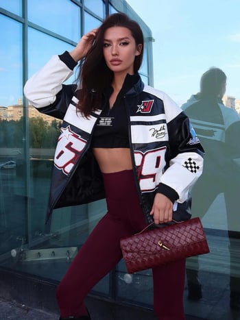 Ženska kožna jakna, street hipster stil, zatvaranje na zip, rever ovratnik, srednja duljina.