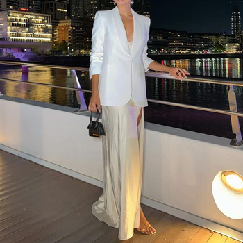 Ženski uredski blejzer s reverom, dugi rukavi, jednobojni uzorak; Cool Silk Floss Twill tkanina; glavni materijal: 90–95% poliester uz dodatak spandeksa