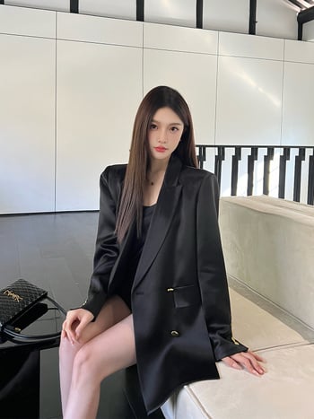 Sacou damă pentru costum, croială lejeră, țesătură acetat, nasturi în două rânduri, mâneci lungi