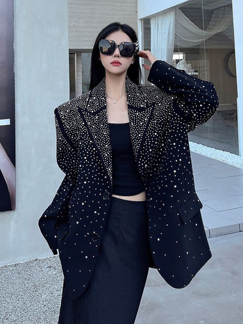 Sacou pentru femei, croială lejeră, guler costum, închidere cu un singur nasture, lungime medie, mâneci lungi, poliester 95%+, toamnă 2024