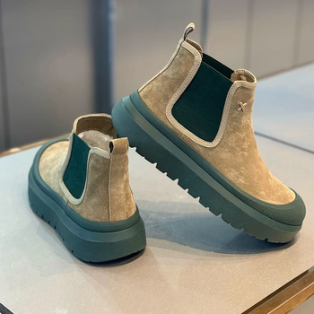 Férfi magas szárú Chelsea csizmák, mű PU felsőrész, műanyag talp, kerek orrú, egyszínű, ősz 2025-ös debütálás