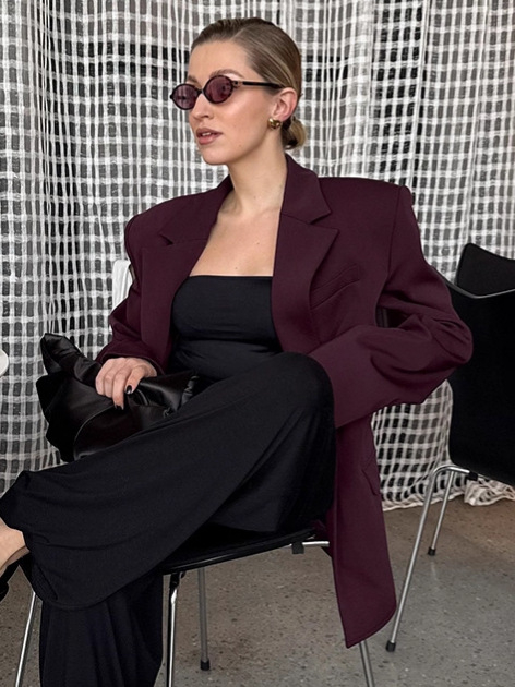 Sacou feminin lejer cu guler de sacou, mâneci lungi, lungime medie, nasturi pe un singur rând