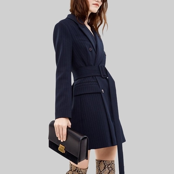 Sacou feminin slim-fit, în dungă, cu nasturi dubli, lungime medie, decolteu în V, poliester texturat