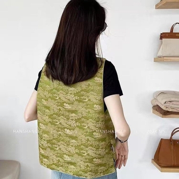 Dvostrano žakardno prsluk s polo ovratnikom, Chenille tkanina, polyester ≤30%, proljeće 2025