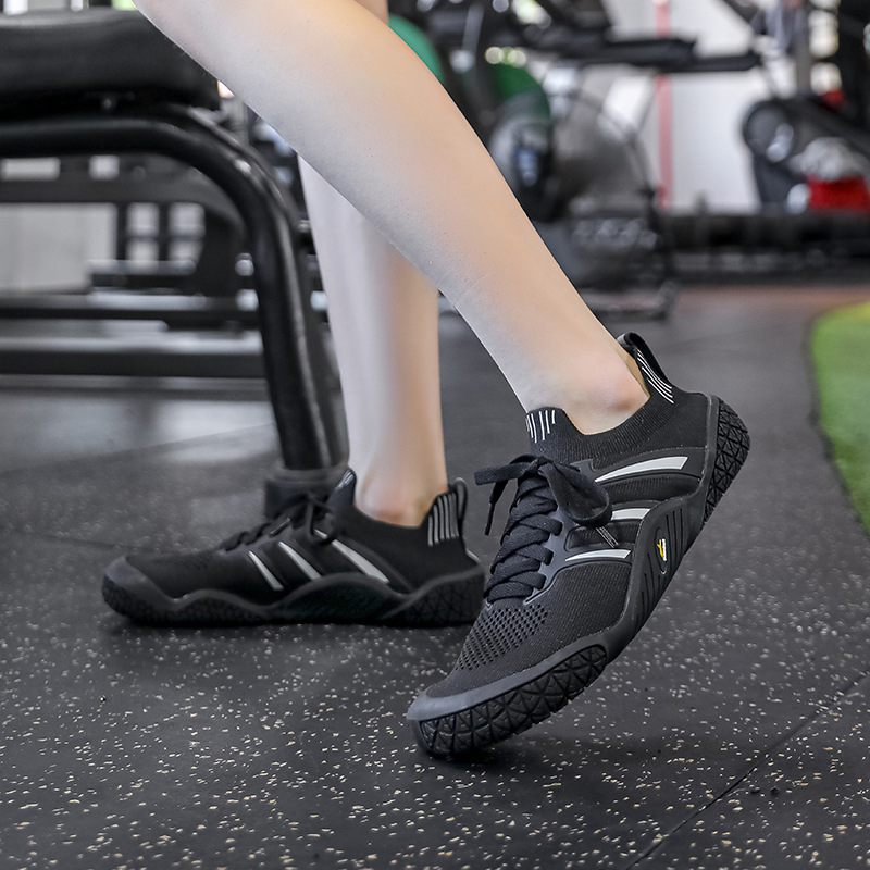 Unisex tenisice za fitness, unutarnja i vanjska uporaba, s širokim prednjim dijelom, protuklizna gumena potplata, prozračnim gornjim dijelom, srednje debljine