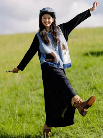 Cardigan cu model geometric, guler rotund, croială lejeră, fibră acrilică 50-70%