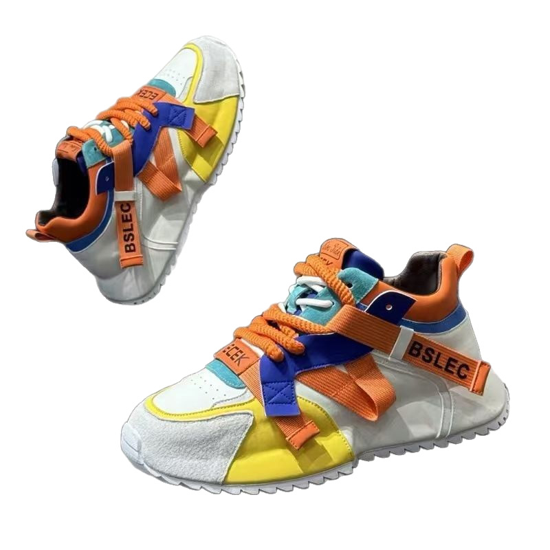 Cipele s debelim potplatom, gornji dio od super vlakna, potplat od gume, vezanje šnure, okrugli vrh, niska peta 1–3 cm