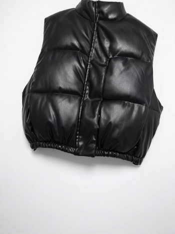 Poliestersko vanjski dio s pamukom punjenjem, stojeći ovratnik, zatvarač sprijeda, kratka dužina, široka silueta