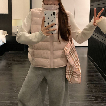 Ženska bez rukava vesta s poliesterskim punjenjem, Zima 2026, ležeran kroj, zatvarač