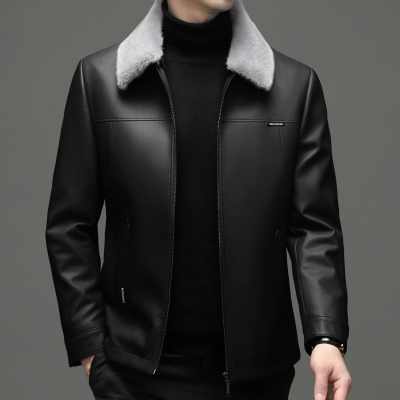 Kožna jakna od prave kože, ovratnik od mink kožušine, punjena perjem, zip zatvaranje, slobodan kroj