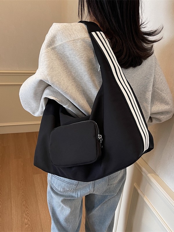 Nylon torbica za ramena, ulični stil, horizontalni kvadratni oblik, zatvarač na zip, unutarnji džep sa zip zatvaračem