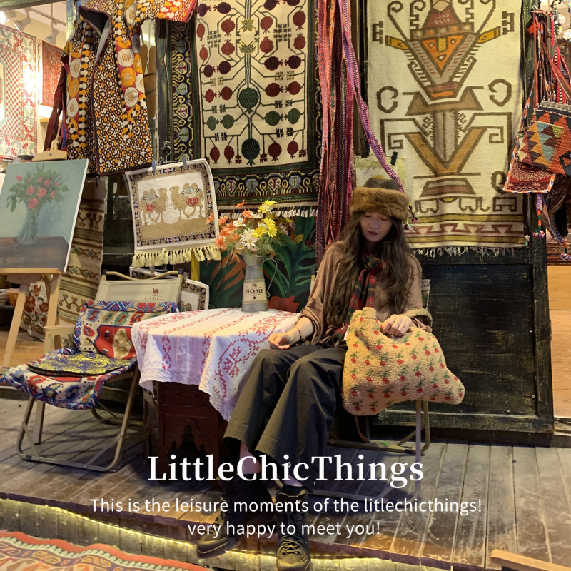 Uniszex gyapjú keresztbody táska, függőleges négyszögletes alak, mágneses zár, cipzáros zseb, pamut bélés