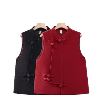 Vesta sa stojećim ovratnikom, žabice kopči, 3D uzorak, poliester