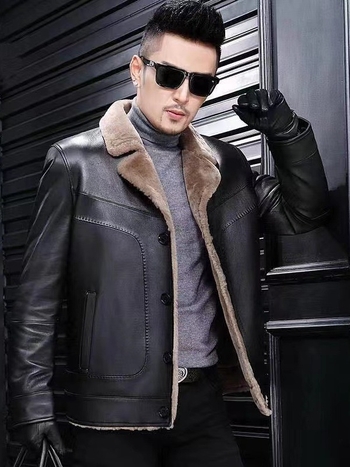 PU kožna jakna, kratka, uski kroj, ovratnik sakou, jednostruko kopčanje