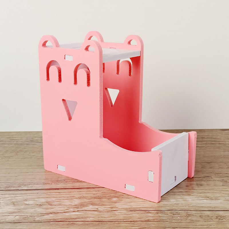 Plastični set za hrčka: hranilica i posuda za vodu uz pladanj, spavaće gnijezdo i skrovište – tri u jednom. Happy Parrot. Za hrčka. Četiri godišnja doba.