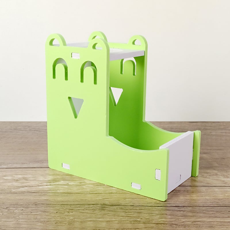 Plastični set za hrčka: hranilica i posuda za vodu uz pladanj, spavaće gnijezdo i skrovište – tri u jednom. Happy Parrot. Za hrčka. Četiri godišnja doba.