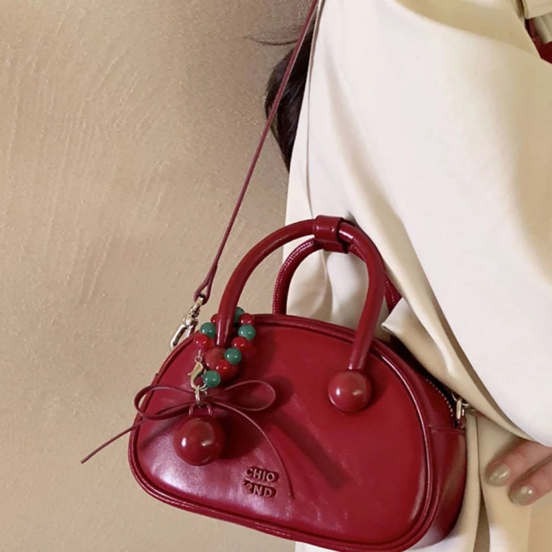 PU kožna torbica za ramena u street stilu, školjkasti oblik, zatvaranje na zip, poliester podstava, unutarnja ID džep i laminirani džep sa zatvaranjem, 3D konstrukcija