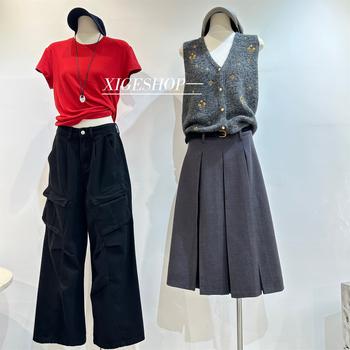 V-izrez liemenog prsluka, pleteni poliester, uzorak biljaka i cvijeća, slobodan kroj, obična duljina, japansko-korejski ležerni stil, jesen 2025