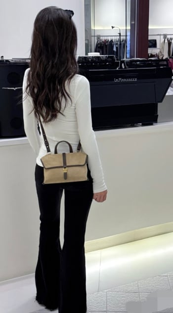 Crossbody táska, városi minimalist stílus, oxford anyag, boríték dizájn, flap zár