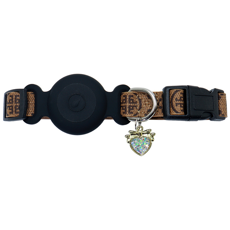 AirTag-kompatibilis nyakörv védőtok – leopárd mintás, műbőr, univerzális kompatibilitás, AURORA PET