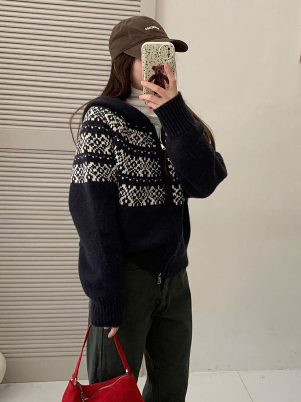 Kapujački kardigan od vunenog miksa, geometrijski jacquard, debela pletenina, zatvarač