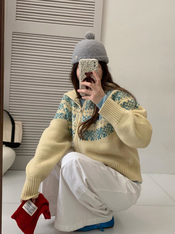 Kapujački kardigan od vunenog miksa, geometrijski jacquard, debela pletenina, zatvarač