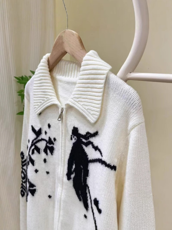 Ženski pleteni kardigan s jacquardom i klopom ovratnika, prednje kopčanje, dugi rukavi, srednje debljine, Zima 2024