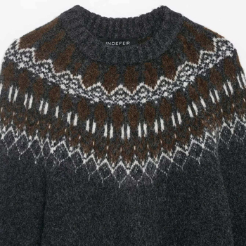 Pulover s kapuljom od žakarda, slobodan kroj, dugi rukavi, poliester 95%+, zima 2025