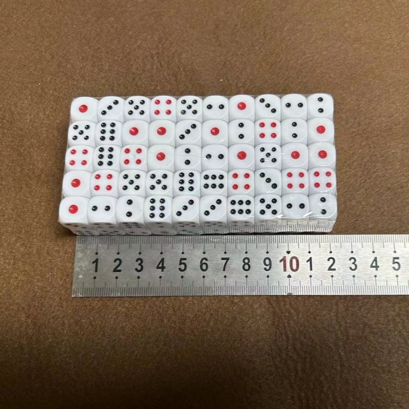 Dobókocka: négy oldalú, fillet-stílus, sakkhoz és kártyajátékokhoz alkalmas (négy oldalú; fillet-stílus; sakkhoz és kártyajátékokhoz)