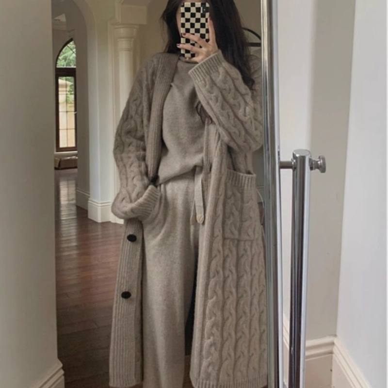 Jégselyem kardigán, V-nyakú, ujj nélküli, 2025 tavasz, koreai stílus