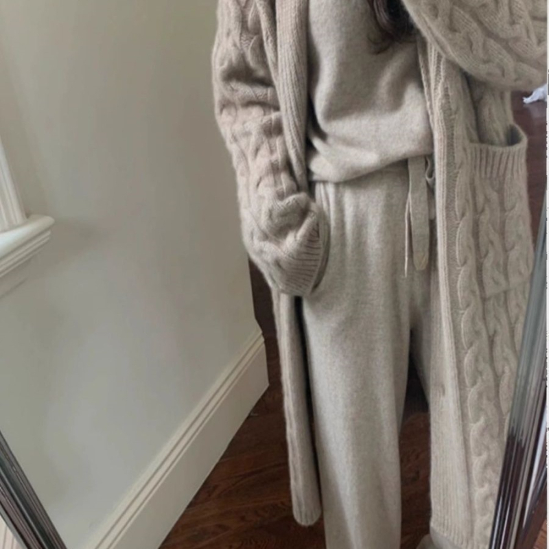 Jégselyem kardigán, V-nyakú, ujj nélküli, 2025 tavasz, koreai stílus