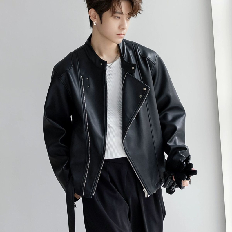 Férfi rövid fazonú juhbőrkabát reverrel és dupla gombolással az elején, 2025 ősz kiadás