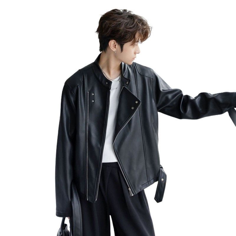 Férfi rövid fazonú juhbőrkabát reverrel és dupla gombolással az elején, 2025 ősz kiadás