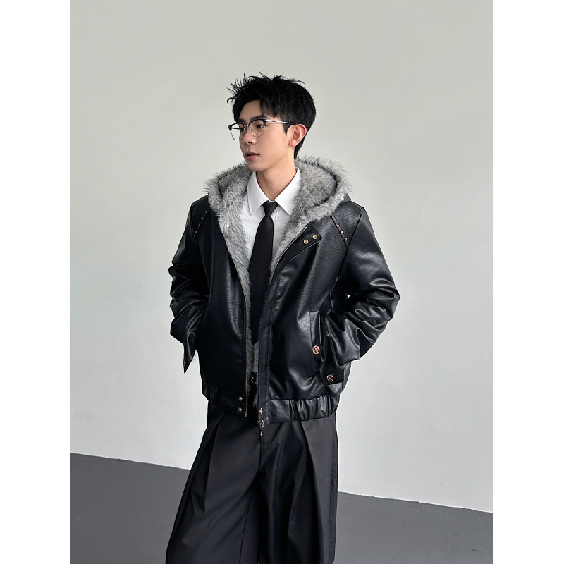 PU bőrdzseki fleece béléssel, kapucnival, cipzárral, oldalsó zsebekkel