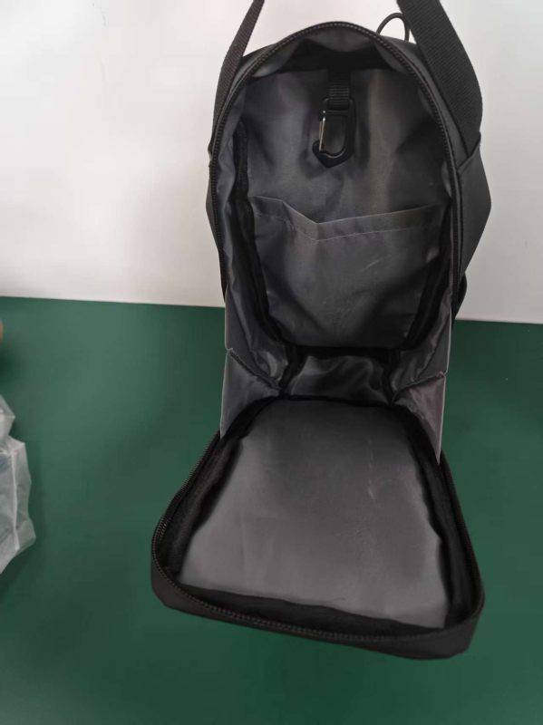 Yuda Crossbody torba za teretanu - vodootporna, ultralagana, s proširivim kapacitetom, unisex, za unutarnje sportove