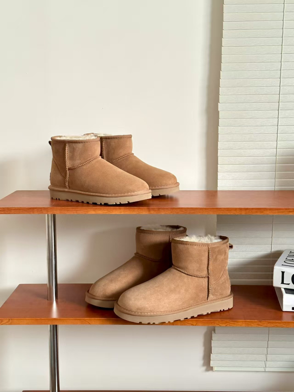 Muške čizme za snijeg, gornji dio od ovčje kože s vunom, EVA đon, okrugli vrh, ravna peta, zimsku upotrebu