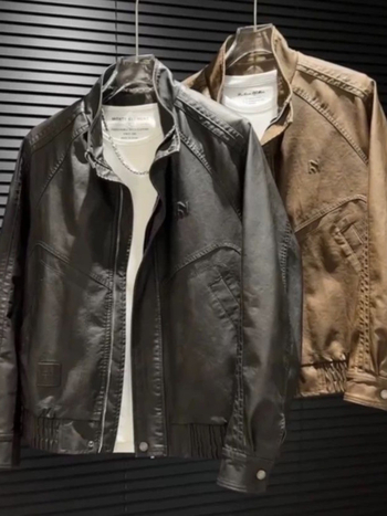 Muška PU kožna jakna s podstavom od flisa, slobodan kroj, bikerski stil, stojeći ovratnik, zatvarač sprijeda, jesen 2024