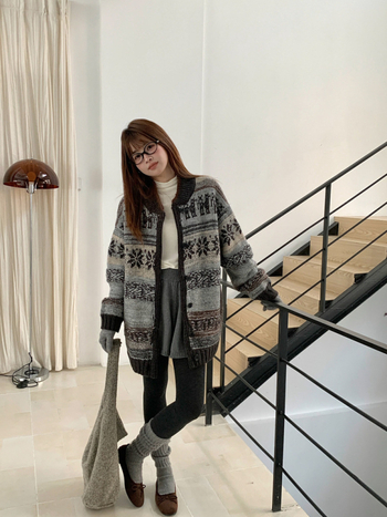 Vuneni kardigan s jacquard geometrijskim uzorkom, debeli pleteni, okrugli ovratnik