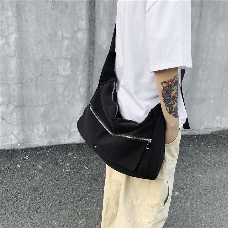 Muška crossbody torba od platna, prozračna, jednobojni uzorak, model 307, podstava od poliestera