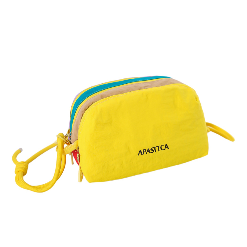 Crossbody torba za vanjske sportove, unisex, najlon materijal, vodootporna i ultralagana, uzorak: slova