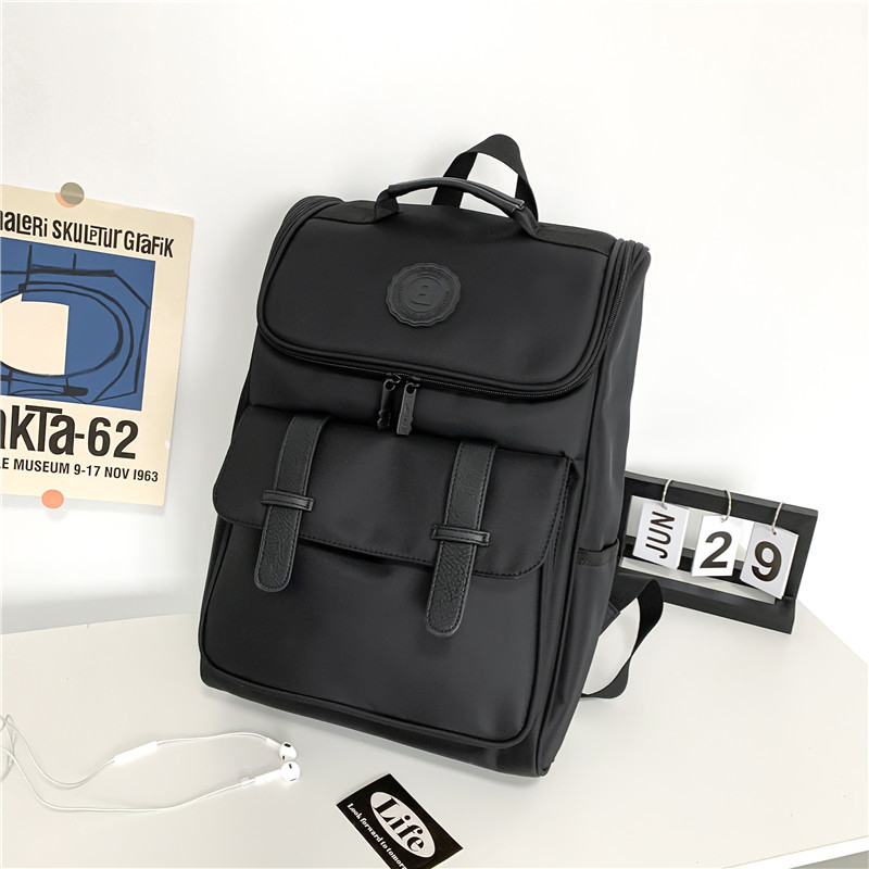 Ruksak Trendy Brand, Najlon, 20–35L, Pretinac za 15-inčni laptop, Zatvaranje na zip, Otporno na prskanje vode