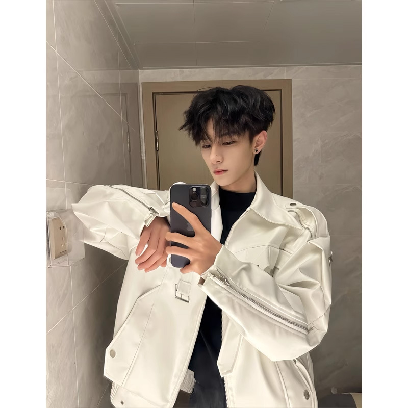 Férfi PU bőrkabát, cleanfit stílus, elülső cipzár, poliészter bélés, kapucni nélküli