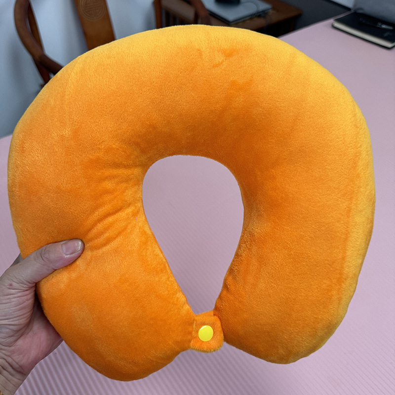 U-oblikovana putna jastučnica s PP pamučnim punjenjem za odrasle, kristalno mek materijal, moderni minimalistički stil, pogodna za putovanje autom, u uredu i zrakoplovom